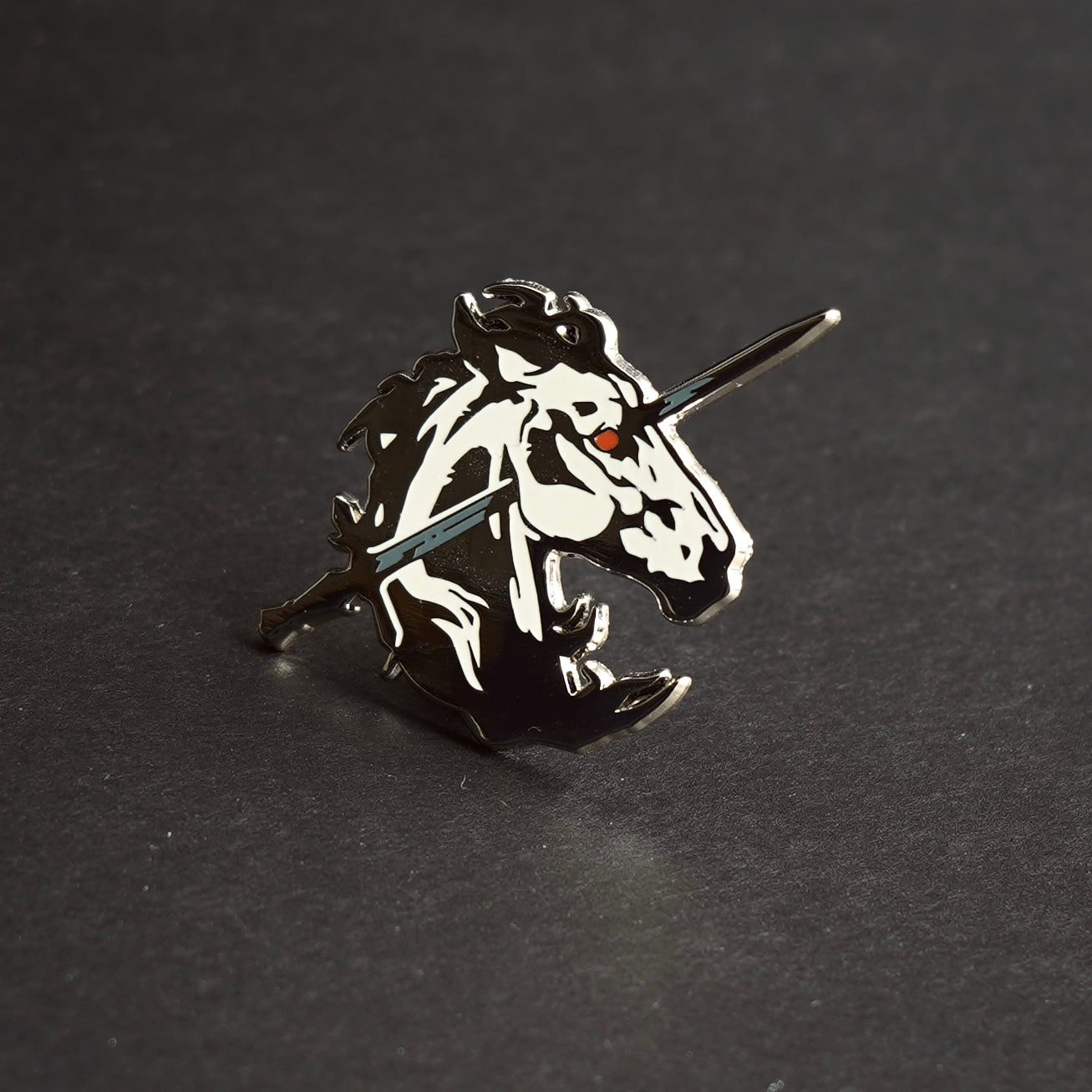 Unicorn's Blood 'White' - Hard Enamel pin