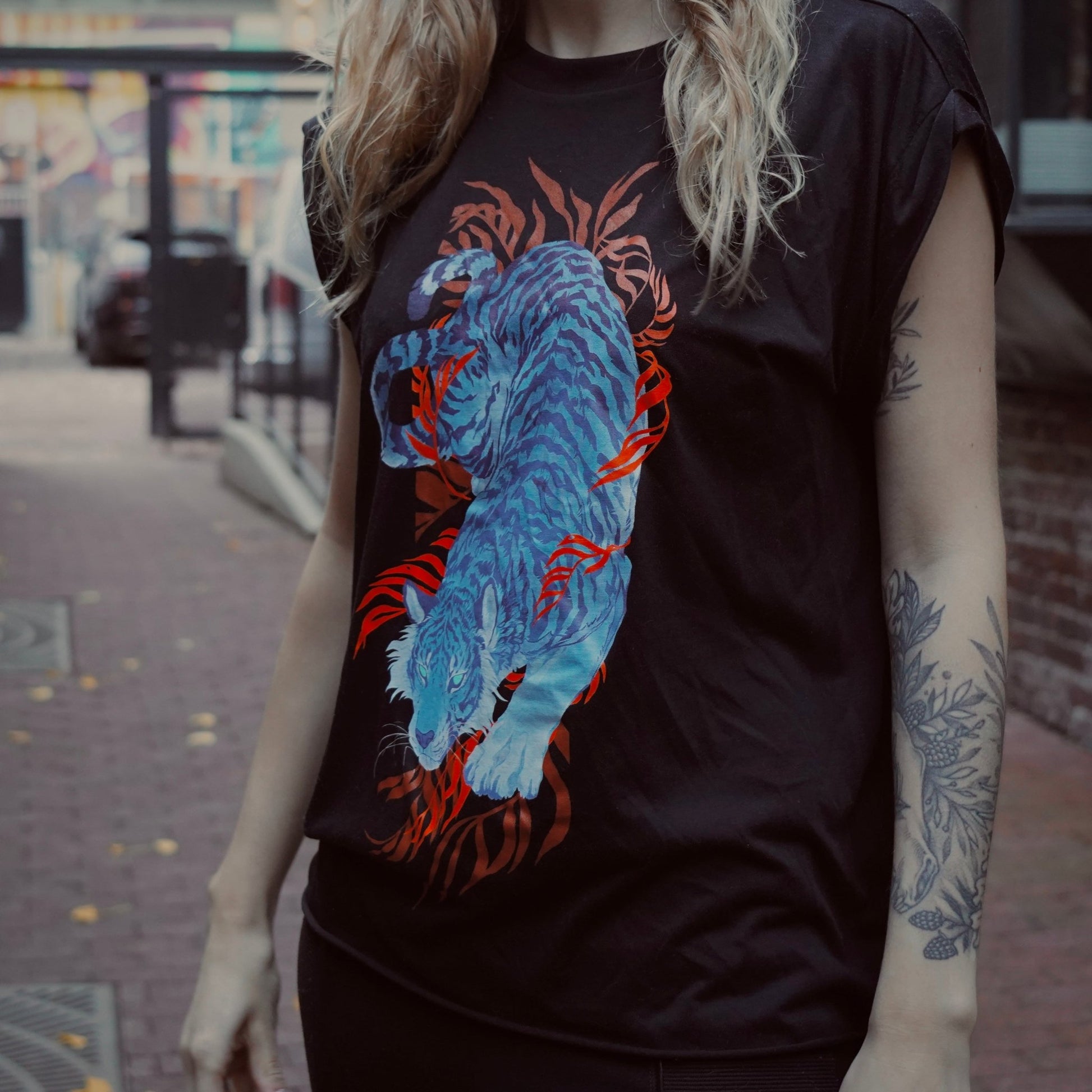 Azure Tiger - Black Flowy Muscle Tee - KIRIN KONCEPT - tshirt