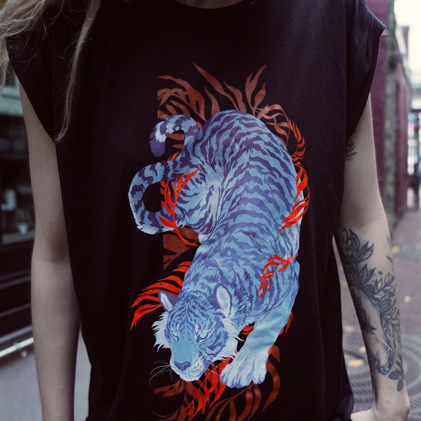 Azure Tiger - Black Flowy Muscle Tee - KIRIN KONCEPT - tshirt